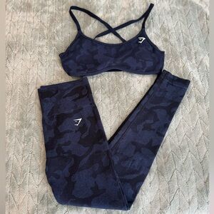 Gymshark SET - Adapt Camo Cross Back Sports Bra and Leggings / Midnight Blue